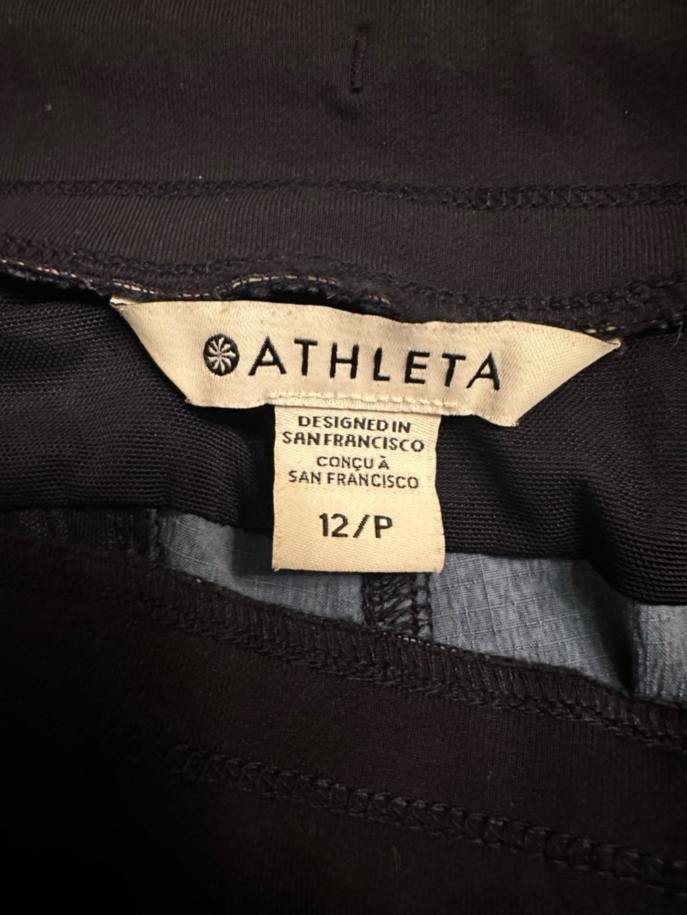 Athleta Trekki Navy Floral 12P